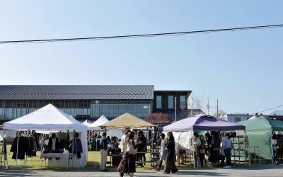 動楽市