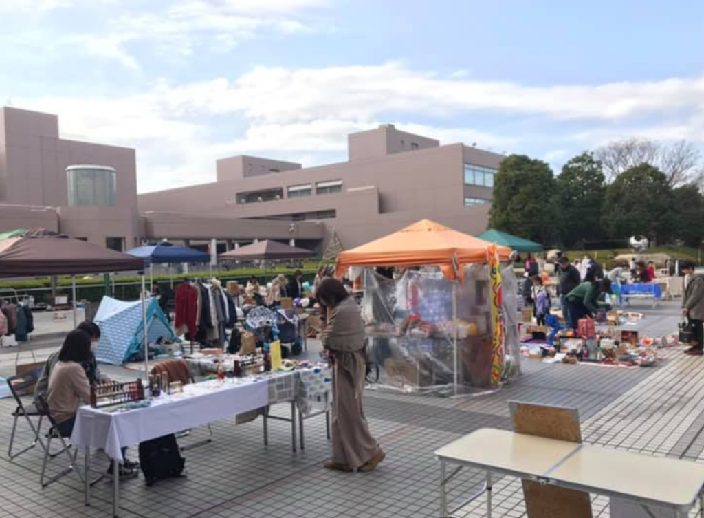 はじまるふりーまーけっと＠三重県文化会館