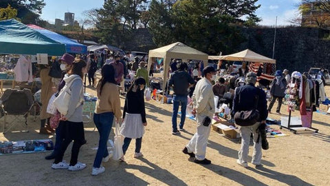るらるマーケット 和歌山城公園砂の丸広場