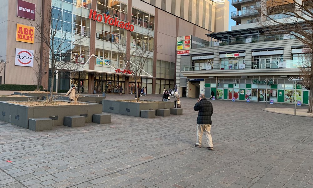 ママ・マルシェ 武蔵小金井駅前南口広場