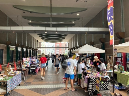 関西アトリエステージmarche in 新世界スパワールド