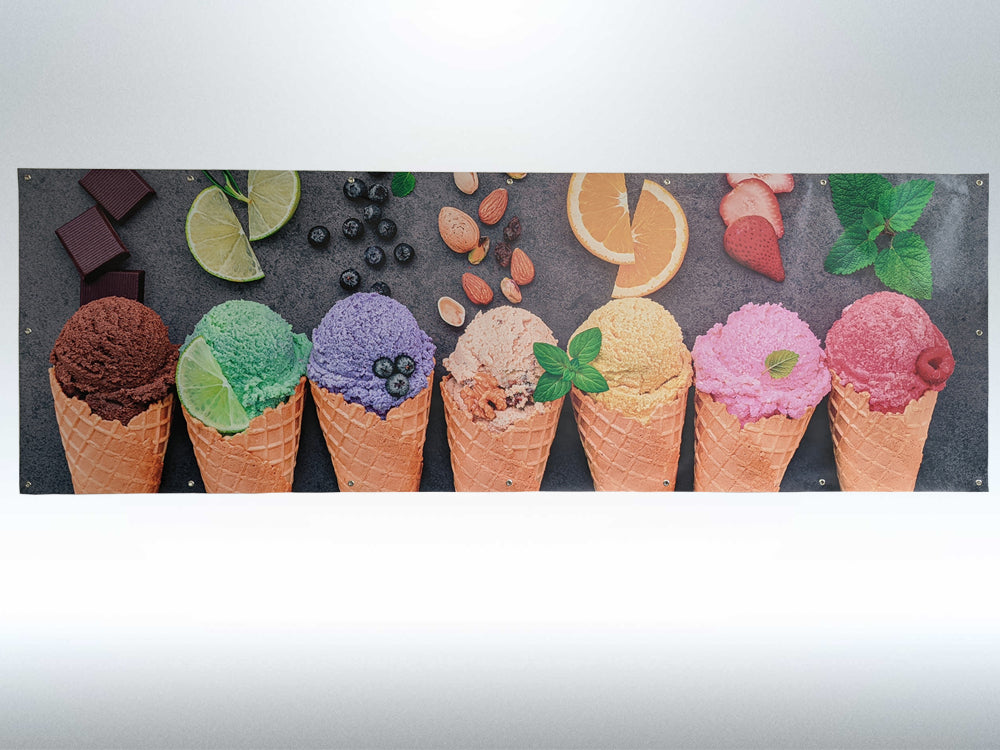アイスクリーム店の垂れ幕